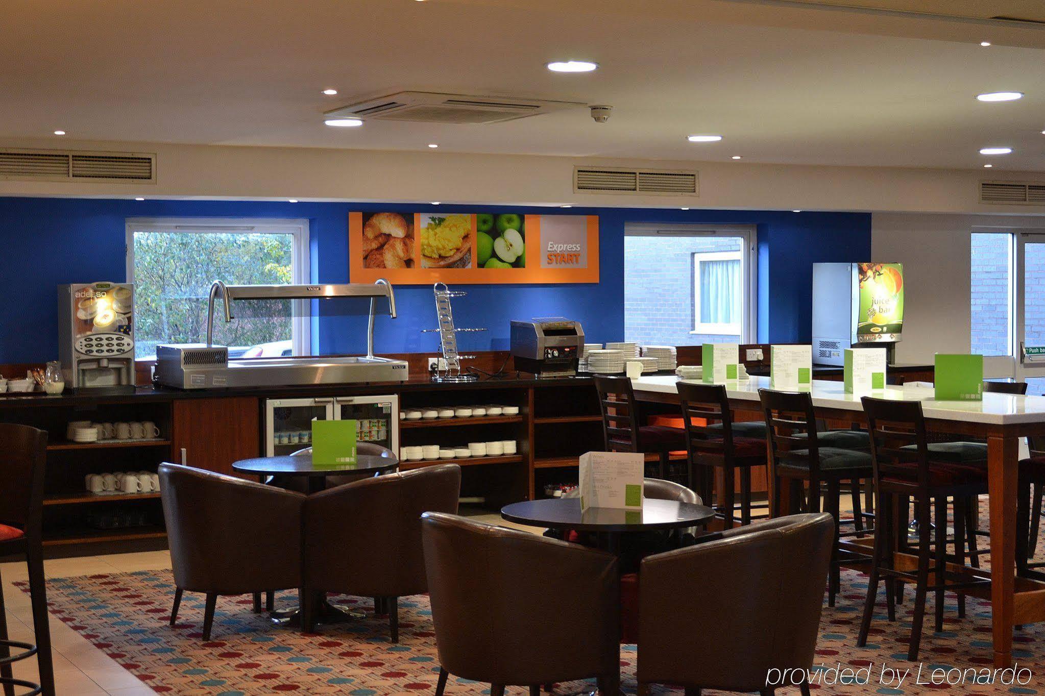 Holiday Inn Express Braintree By Ihg Εξωτερικό φωτογραφία