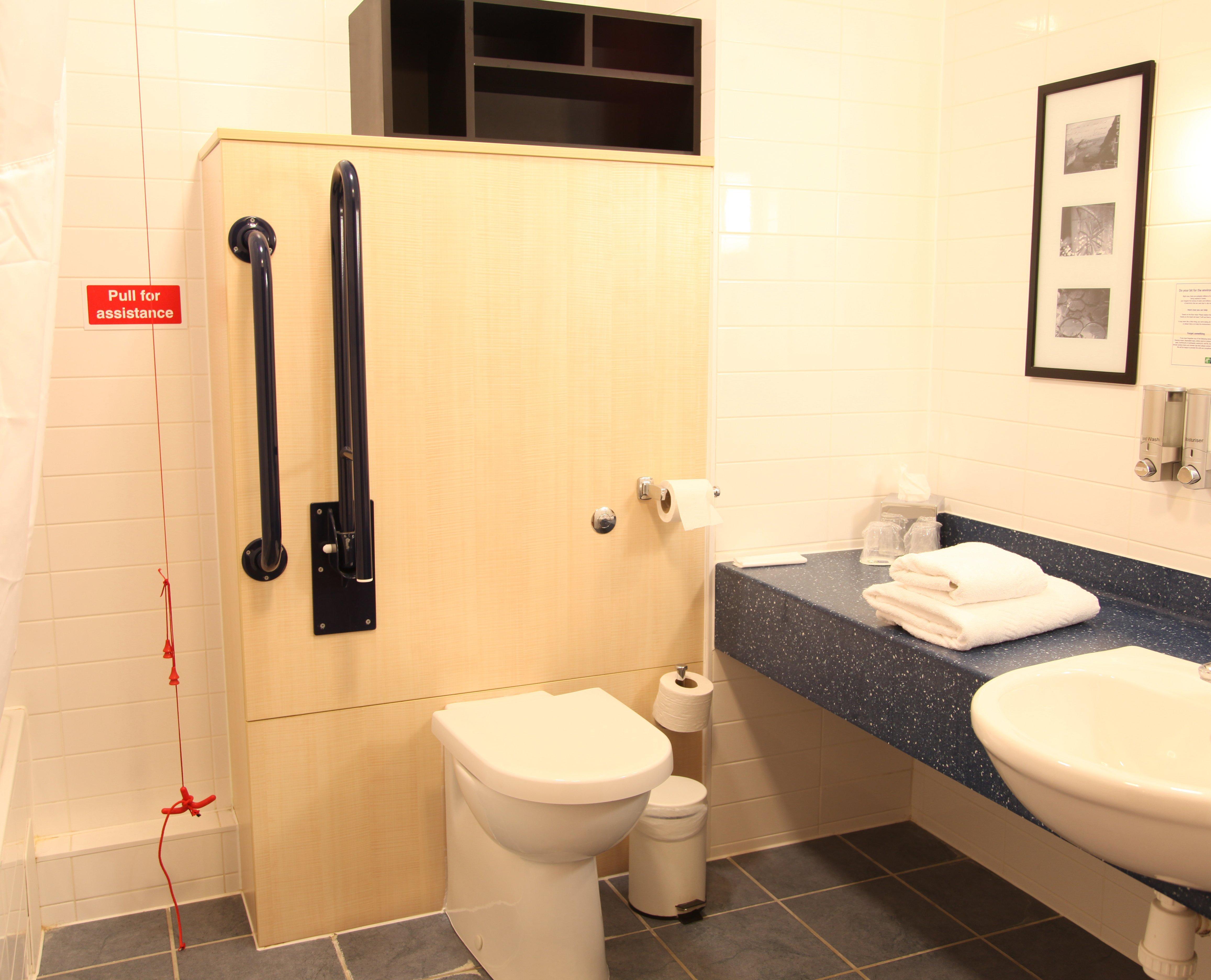 Holiday Inn Express Braintree By Ihg Εξωτερικό φωτογραφία
