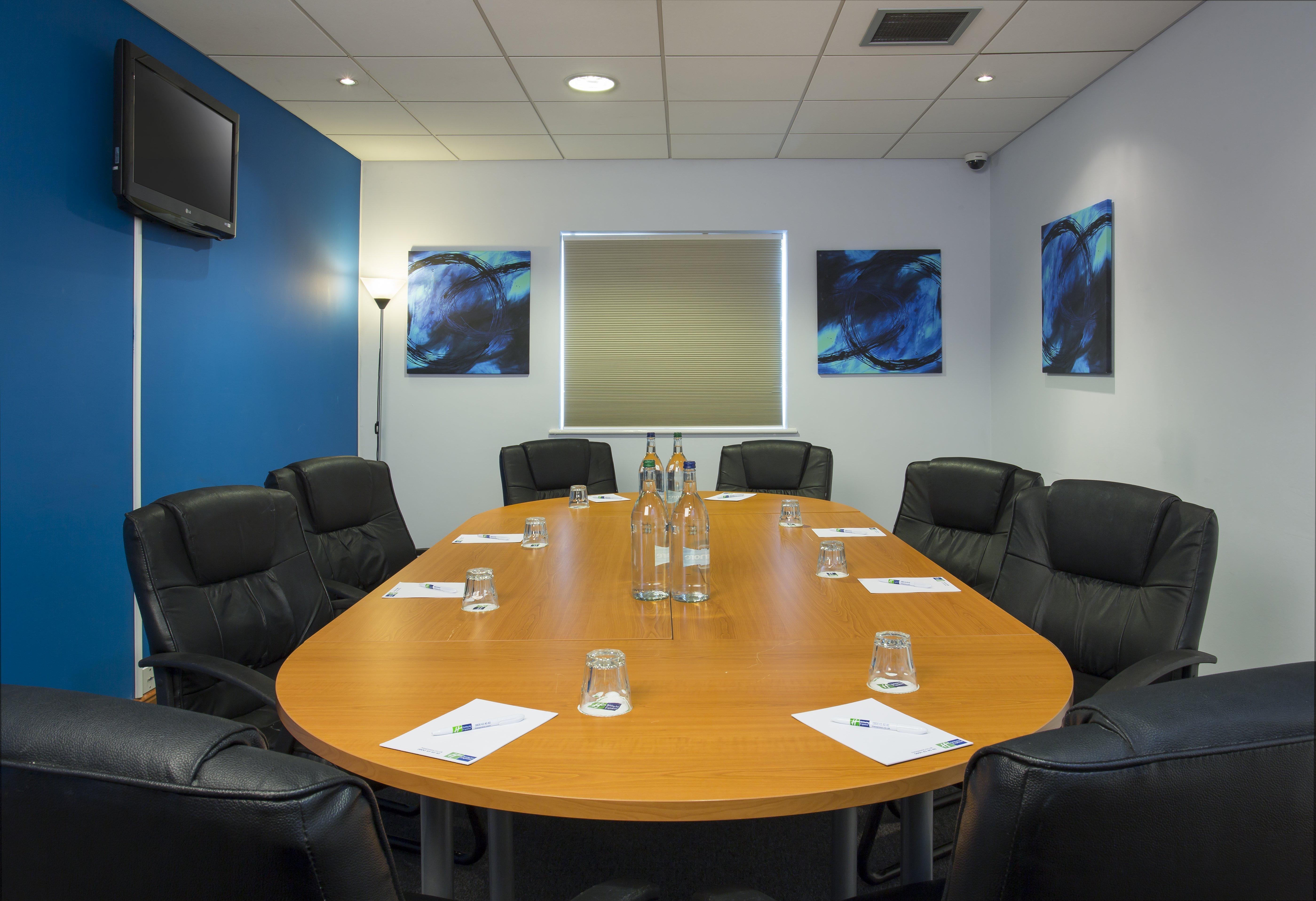 Holiday Inn Express Braintree By Ihg Εξωτερικό φωτογραφία
