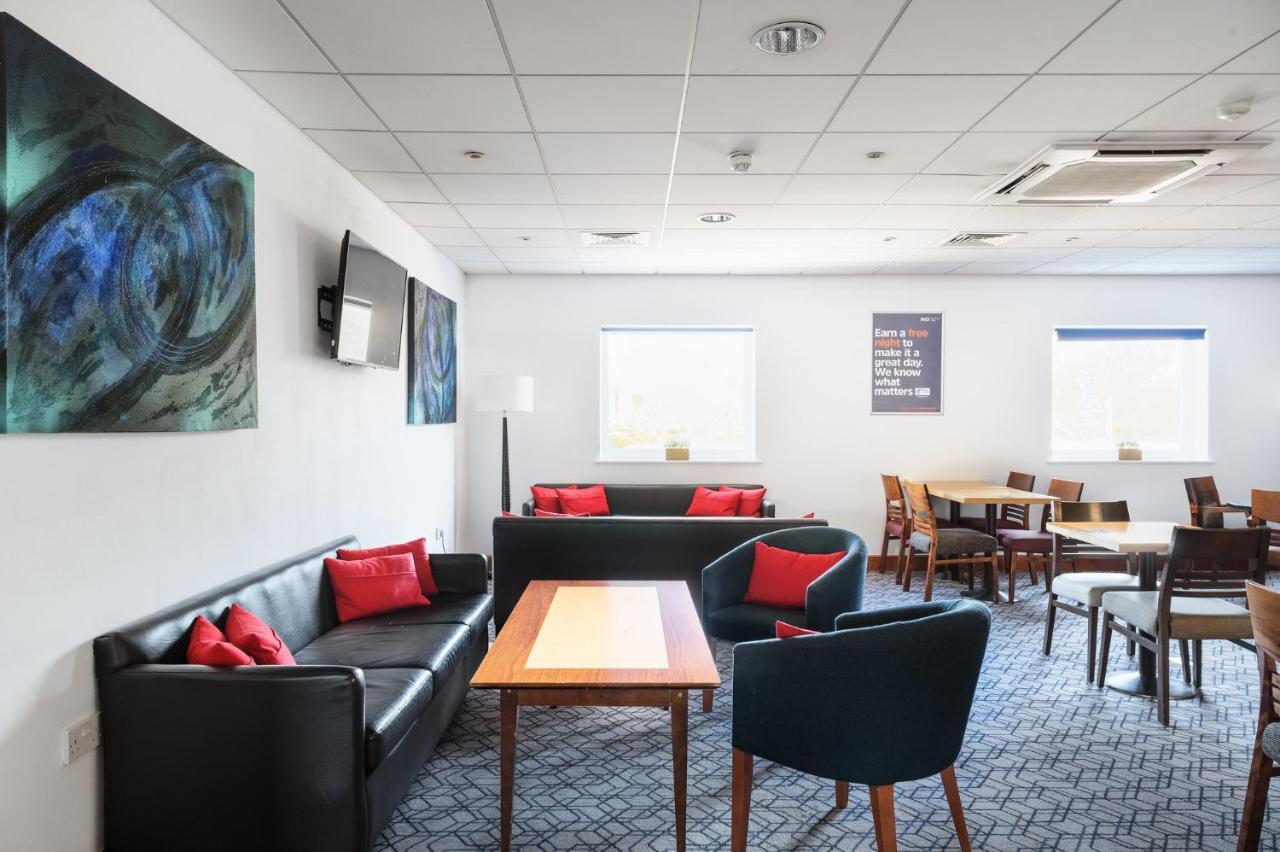 Holiday Inn Express Braintree By Ihg Εξωτερικό φωτογραφία